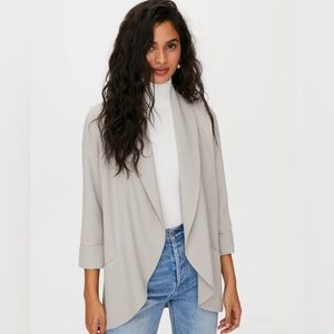 NWT Aritzia Wilfred Draped Chevalier Blazer in Crete (Light Gray) - Size 4